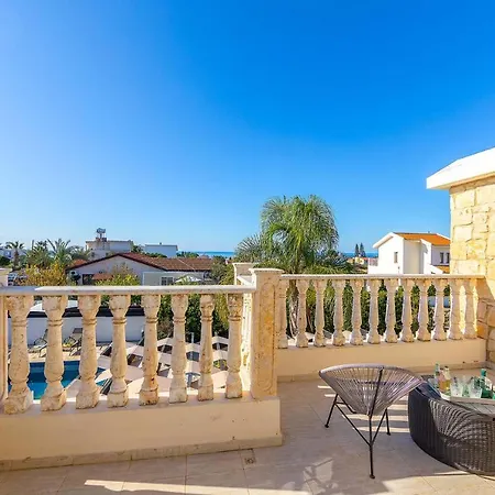 Eliza Villa Coral Bay
